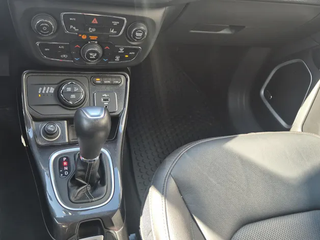 JEEP Compass 1.3 First Edition 4xe