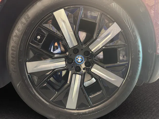 BMW iX xDrive40