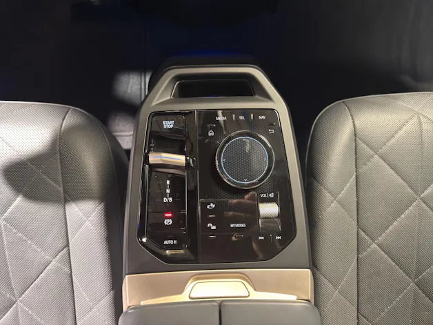 BMW iX xDrive40