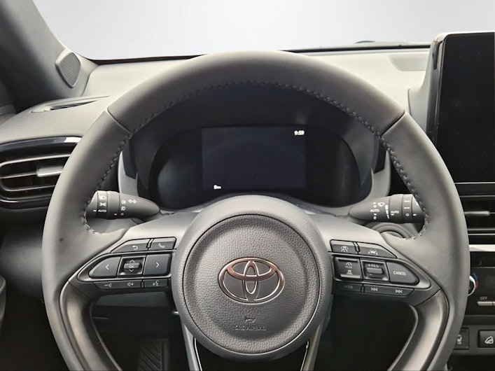 Vehicle image TOYOTA YARIS CROSS
