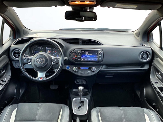 Vehicle image 5 Vehicle image 5