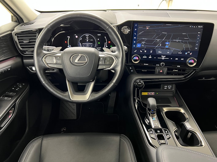 Vehicle image LEXUS NX