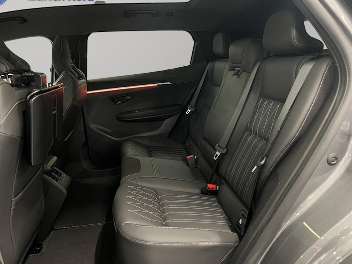 Vehicle image MITSUBISHI ECLIPSE CROSS