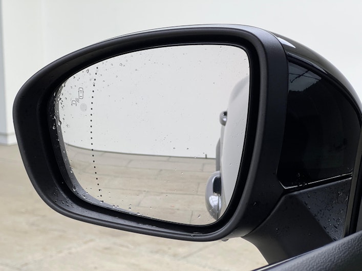 Vehicle image MITSUBISHI ASX