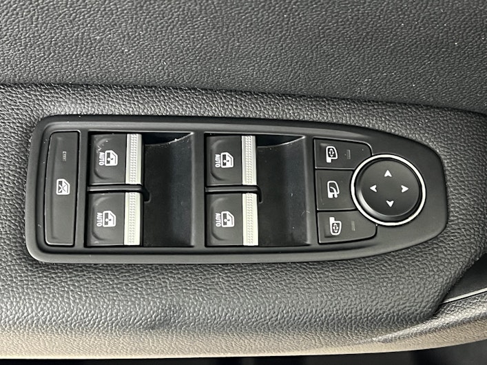 Vehicle image MITSUBISHI ASX