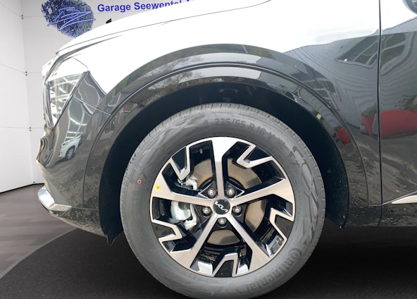 Vehicle image 14 Vehicle image 14