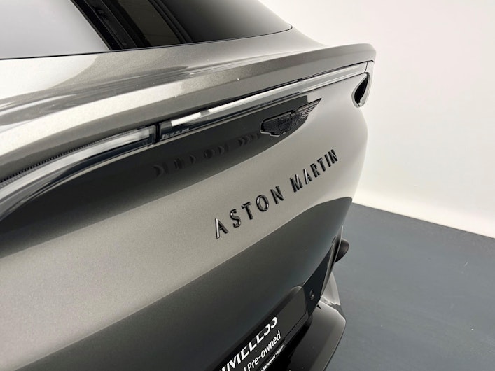 Vehicle image ASTON MARTIN DBX
