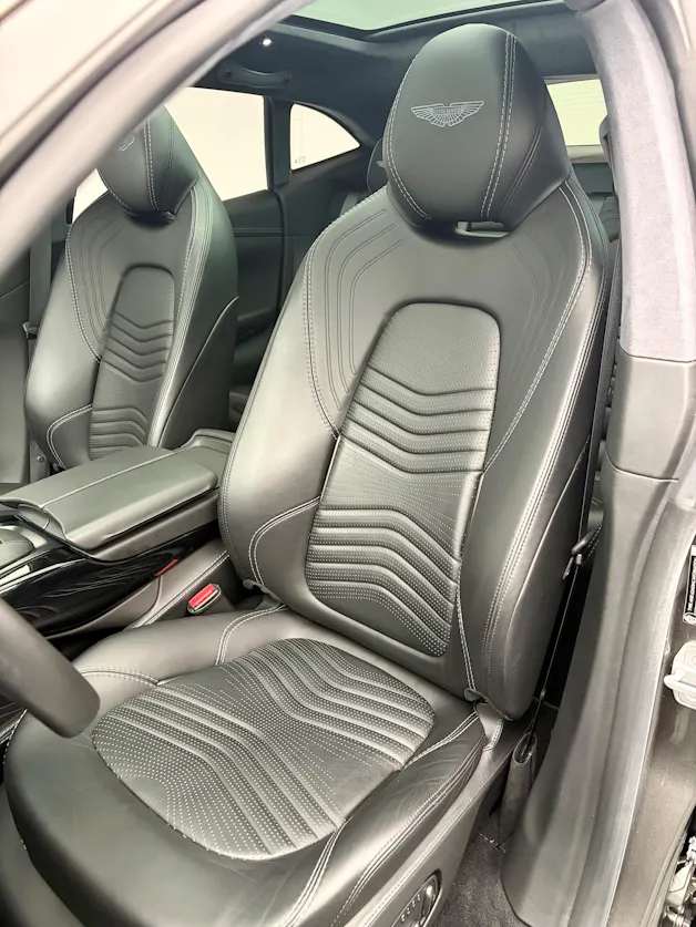Aston Martin DBX 4.0 V8 Bi-Turbo