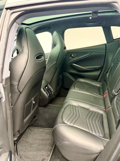 Vehicle image ASTON MARTIN DBX