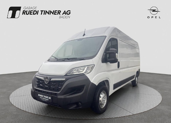 First vehicle image First vehicle image