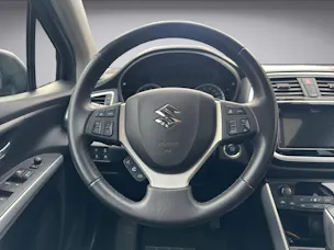 Suzuki SX4 S-Cross 1.4 T Compact Top 4x4