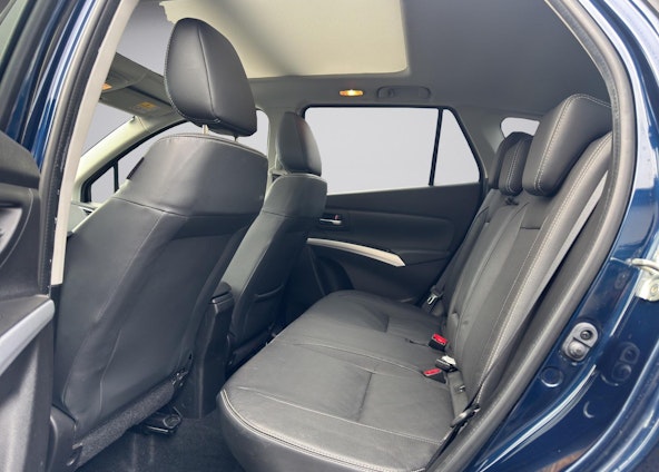 Vehicle image 14 Vehicle image 14