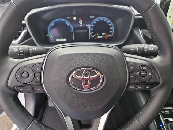 Vehicle image 15 Vehicle image 15