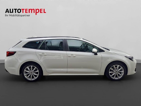 Vehicle image 4 Vehicle image 4