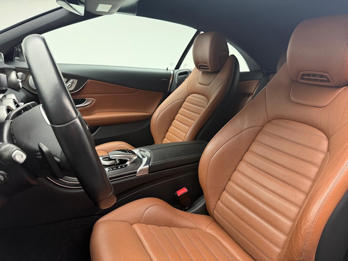 Vehicle image MERCEDES-BENZ C 300