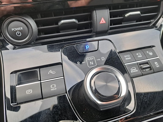 Vehicle image 9 Vehicle image 9