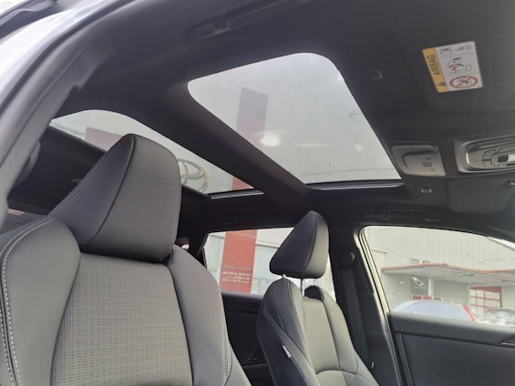 Vehicle image 14 Vehicle image 14