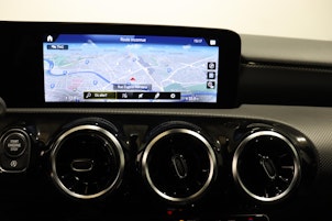 Vehicle image MERCEDES-BENZ A 250 Progressive