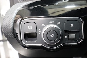 Vehicle image MERCEDES-BENZ A 250 Progressive