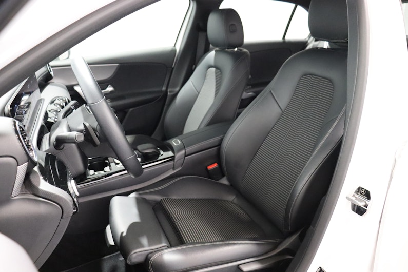 Vehicle image MERCEDES-BENZ A 250