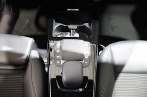 Vehicle image MERCEDES-BENZ A 250 Progressive