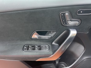Vehicle image MERCEDES-BENZ A 200 AMG Line