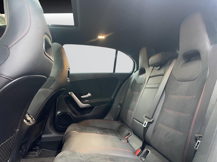 Vehicle image MERCEDES-BENZ A 200