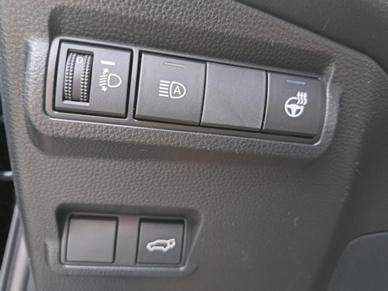 Vehicle image 13 Vehicle image 13