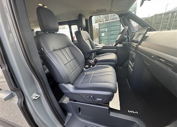 Vehicle image 9 Vehicle image 9