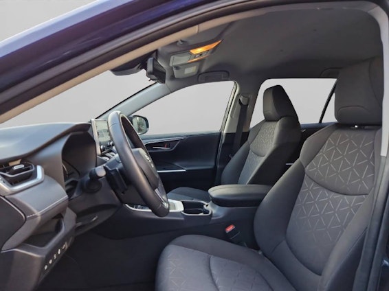 Vehicle image 8 Vehicle image 8