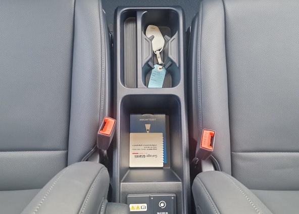 Vehicle image 6 Vehicle image 6