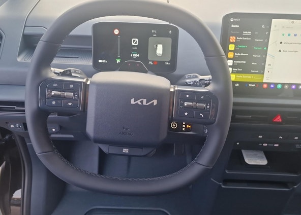 Vehicle image 12 Vehicle image 12