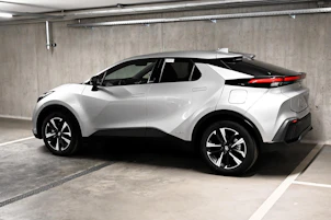 image du véhicule TOYOTA C-HR 2.0 HEV Swiss Edition 4x4
