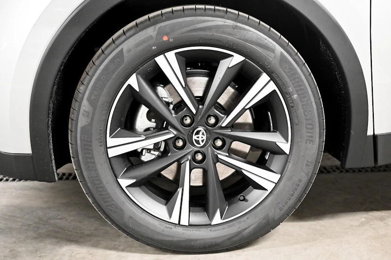 image du véhicule TOYOTA C-HR