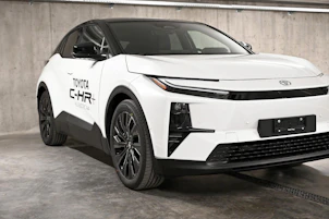 image du véhicule TOYOTA C-HR+ Premium AWD