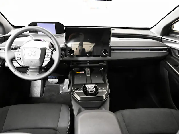 Toyota C-HR+ Premium AWD