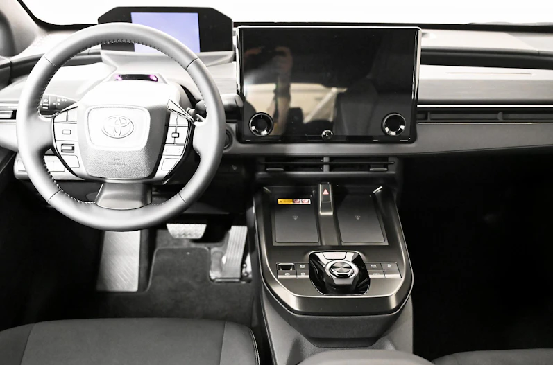 Fahrzeugbild TOYOTA C-HR+