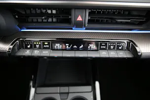 Toyota Prius 2.0 Plug-In-Hybrid Premium