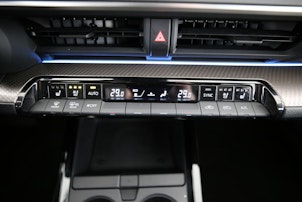 Vehicle image TOYOTA Prius 2.0 Plug-In-Hybrid Premium