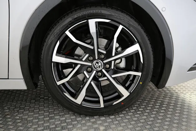 Toyota Prius 2.0 Plug-In-Hybrid Premium