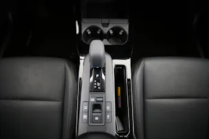 Toyota Prius 2.0 Plug-In-Hybrid Premium