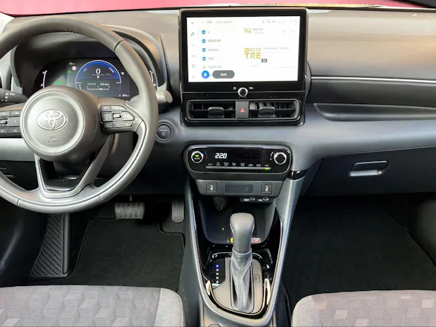 Toyota Yaris 1.5 VVT-i HSD Trend