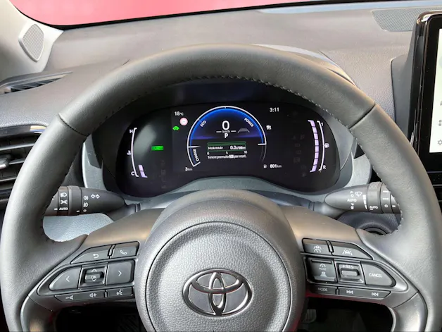 Toyota Yaris 1.5 VVT-i HSD Trend