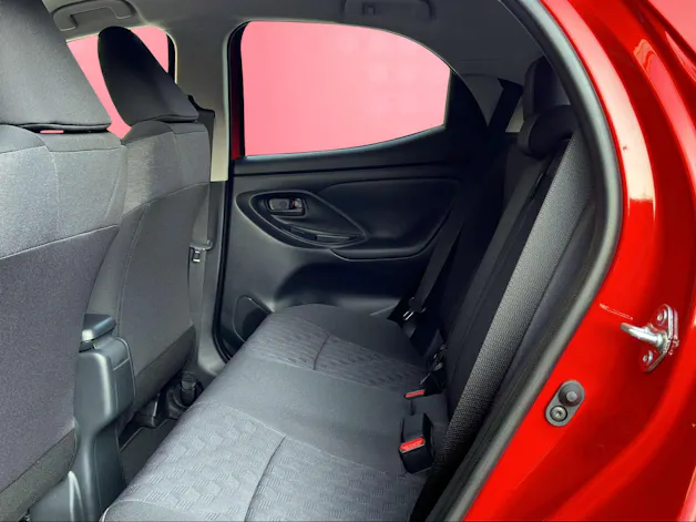Toyota Yaris 1.5 VVT-i HSD Trend