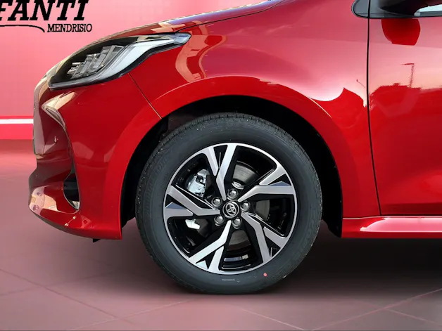 Toyota Yaris 1.5 VVT-i HSD Trend