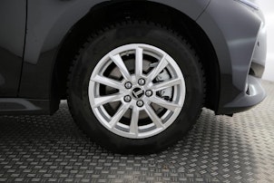 Vehicle image TOYOTA Yaris 1.5 VVT-i HSD Trend