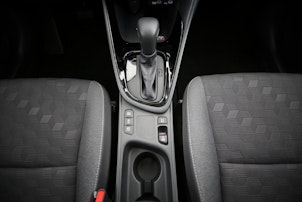 Vehicle image TOYOTA Yaris 1.5 VVT-i HSD Trend