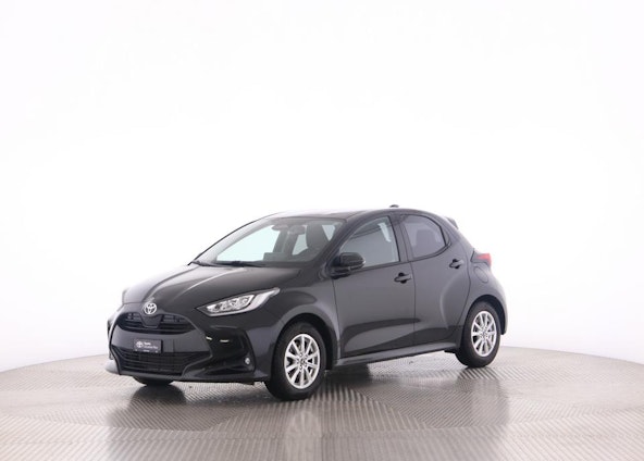 First vehicle image First vehicle image