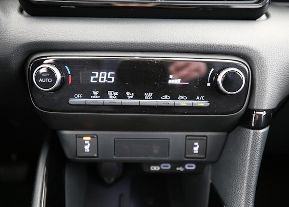 Vehicle image 6 Vehicle image 6