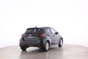 Vehicle image TOYOTA Yaris 1.5 VVT-i HSD Trend